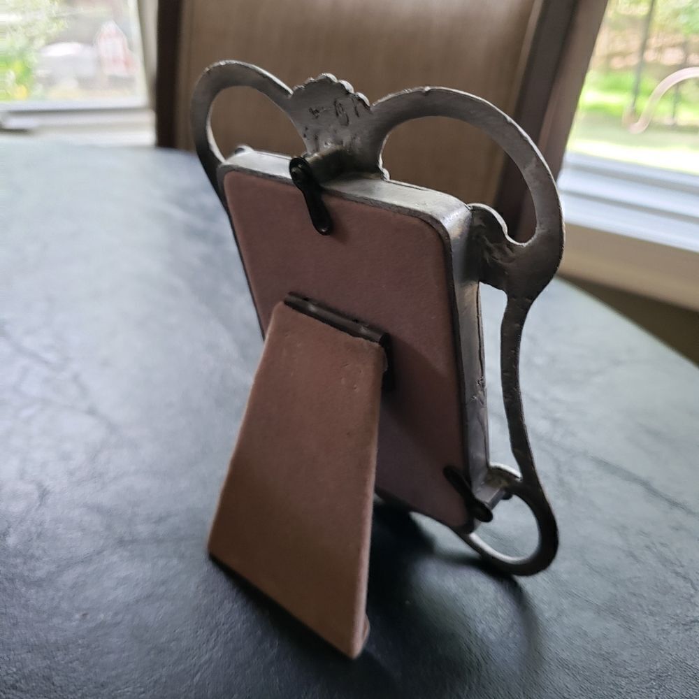 Metal Picture Frame - Picture 3 of 5